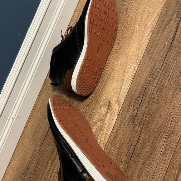 Stylish Black and Brown Leather Boots - Picture 7 of 7